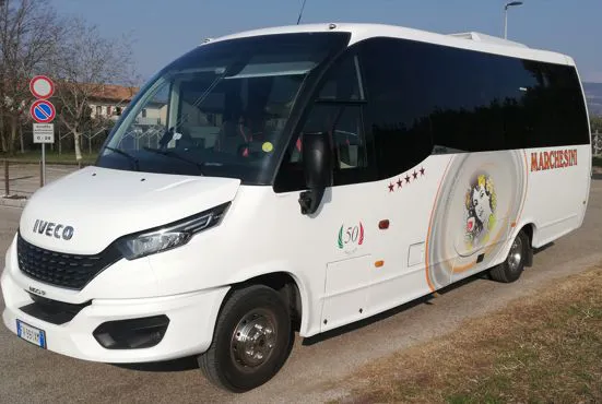 NEW Iveco WING 28 posti