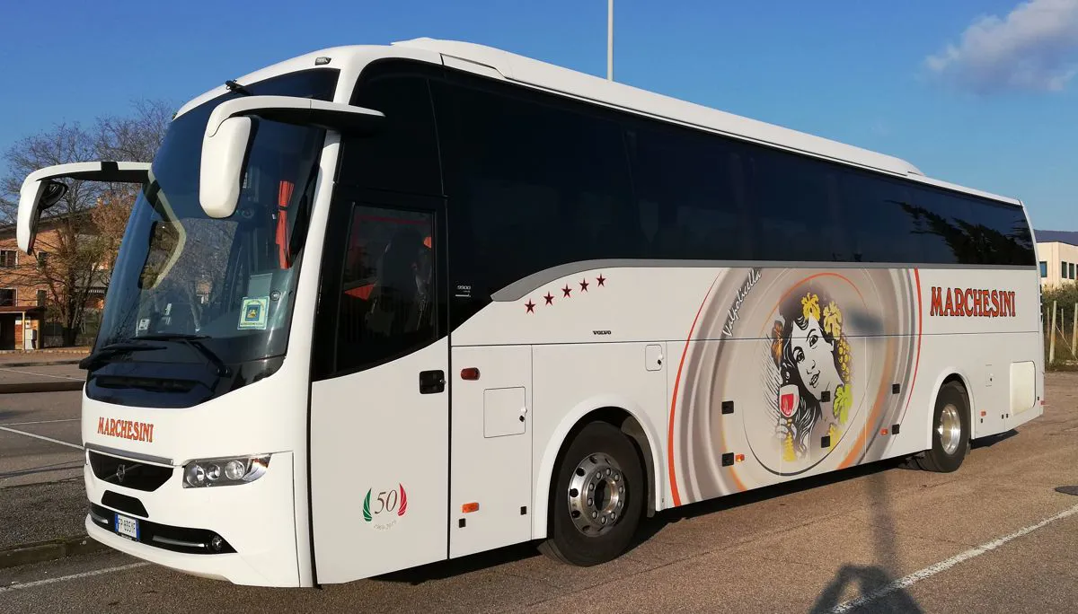 Volvo 9900